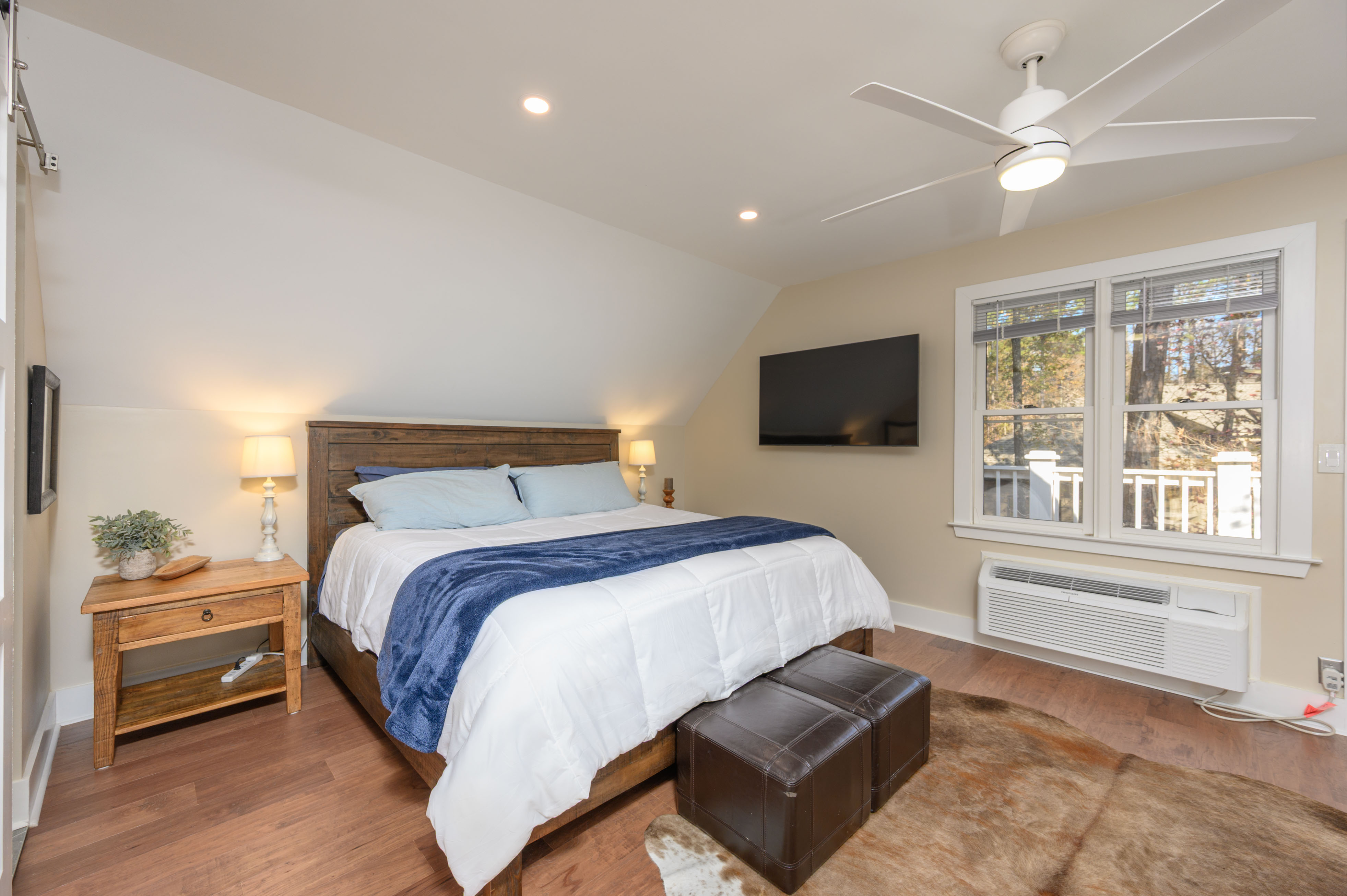 1030 Maddux Lane image 34